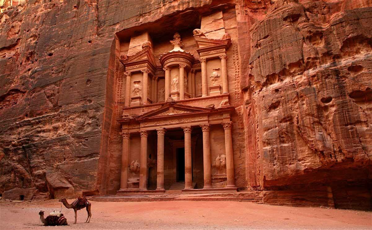 Petra (lonely planet)