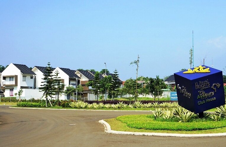 Royal Tajur, Bogor agar bisa memfasilitasi para karyawan yang ingin mengalokasikan sebagian uang THR dengan merilis program Spesial Ramadhan Serba Rp9 juta.