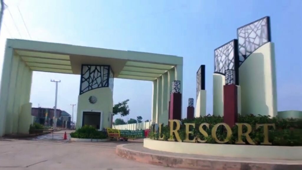 royal re4sort residence yang dikembvangkan Terrakon Property tawarkan uang muka ringan.