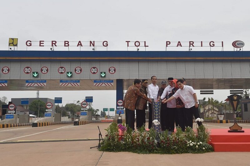 . Kehadiran jalan tol ini akan mempercepat dan memperlancar konektivitas arus transportasi dari Banten ke Jakarta.