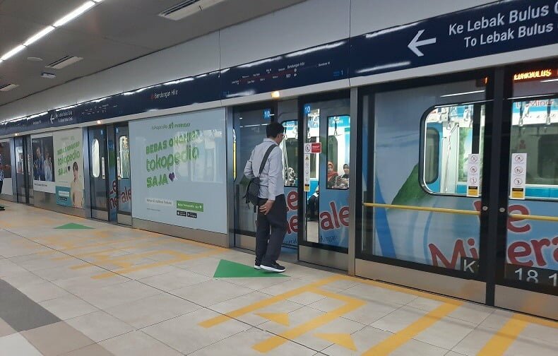 MRT jakarta lakukan indeks kepuasan pelanggan.