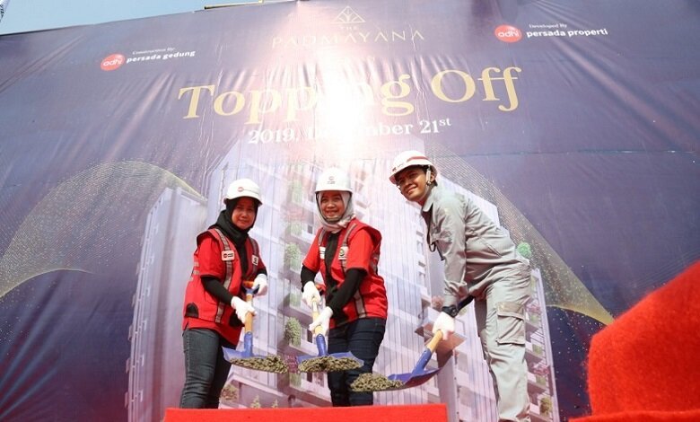 Adhi Persada properti lakukan topping off apartemen The Padmayana