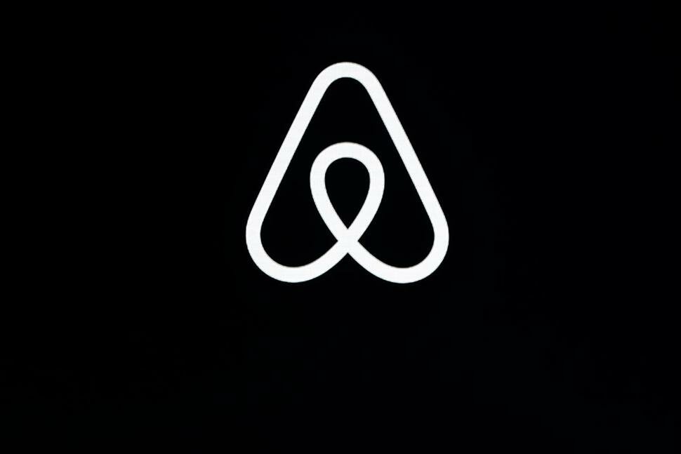 airbnb logo