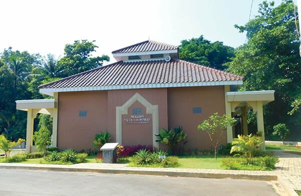 masjid pesona cikahuripan 6