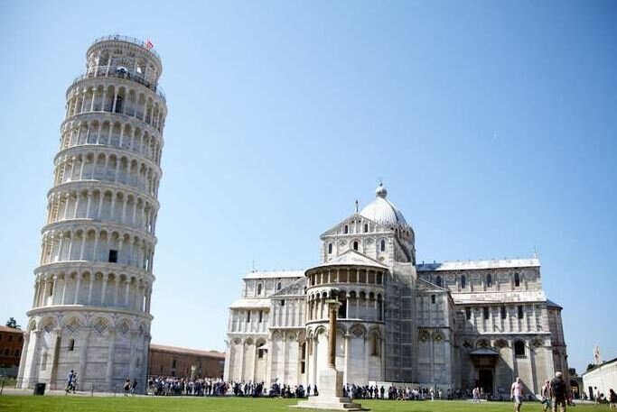 menara pisa