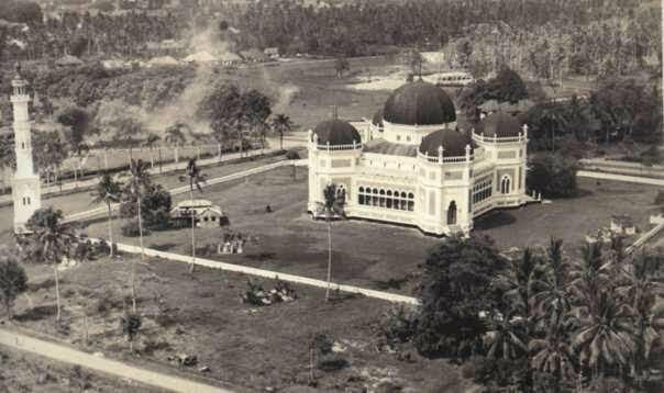 mesjid-raya-medan-jaman-dulu